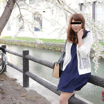 【素人無修正】花見の季節はお酒より精子を飲みたくなるの